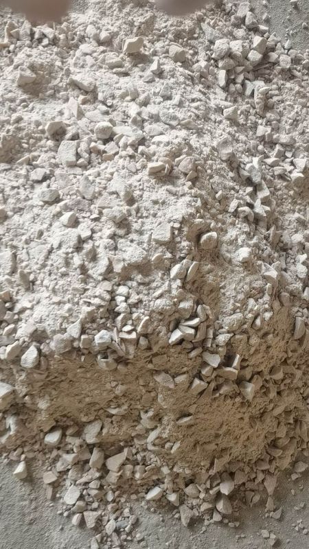 Medium frequency furnace silica charge